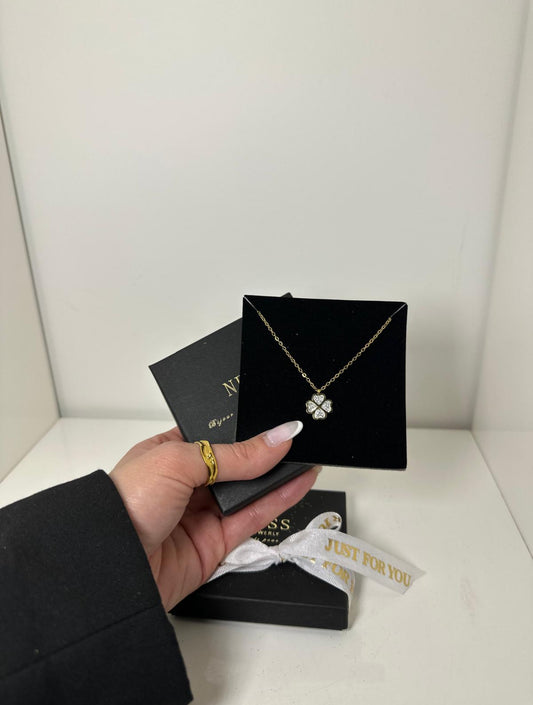 COLLIER STEPHANIE